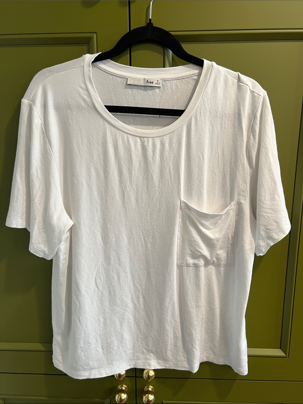 Wilfred free White Short Sleeve slouchy  Pocket Tee